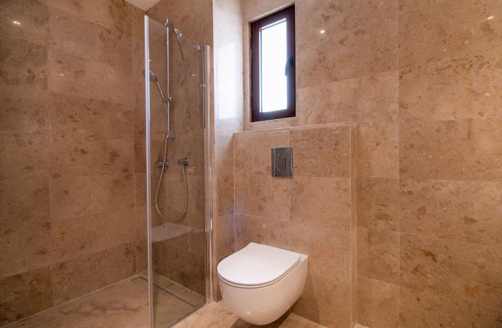 Image No.12-4 Bed House/Villa for sale