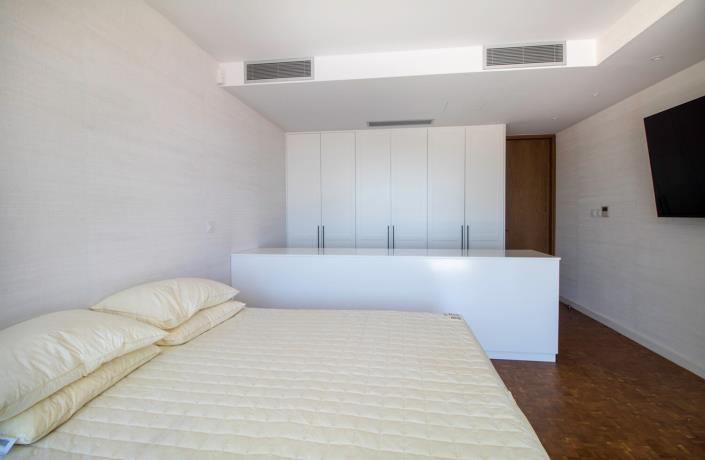 Image No.12-4 Bed Villa for sale