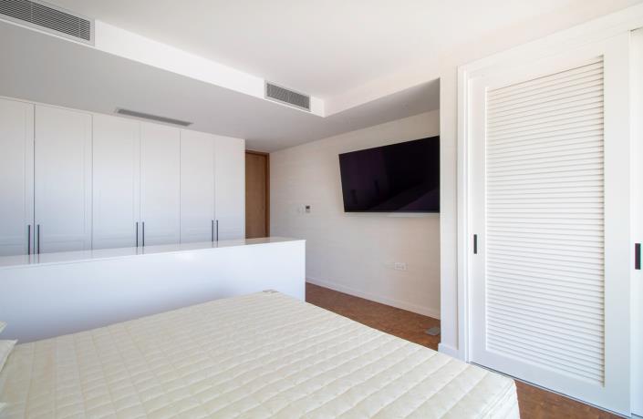 Image No.17-4 Bed Villa for sale