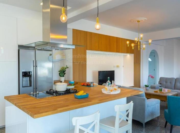 Image No.5-6 Bed Villa / Detached for sale