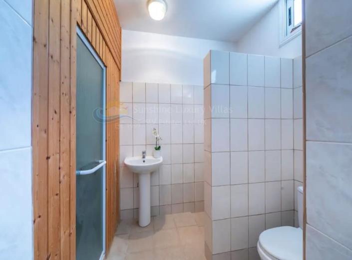 Image No.18-6 Bed Villa / Detached for sale