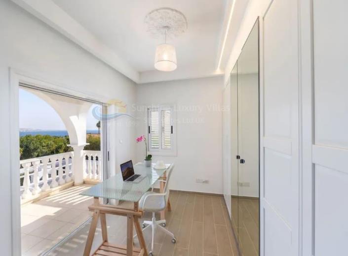 Image No.23-6 Bed Villa / Detached for sale