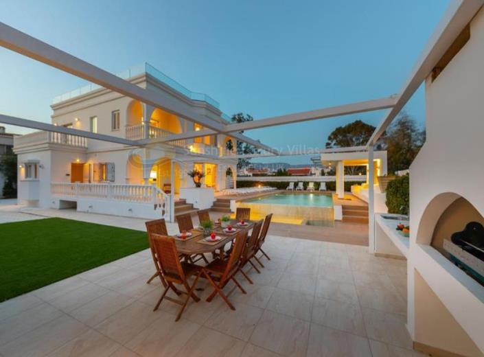 Image No.34-6 Bed Villa / Detached for sale