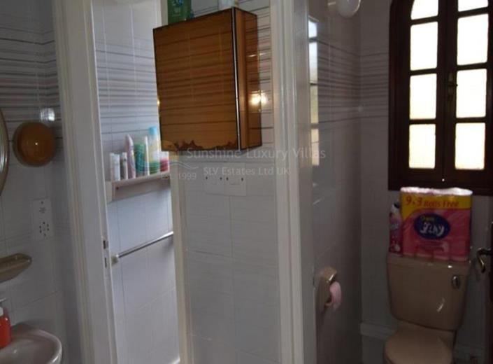 Image No.23-3 Bed Villa / Detached for sale