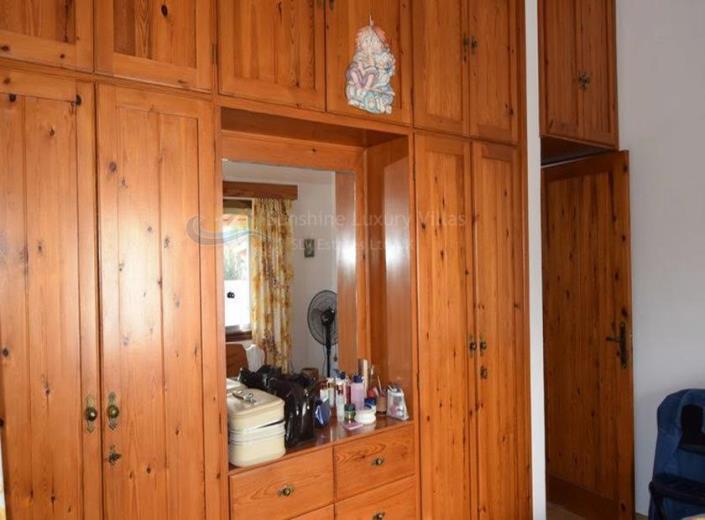 Image No.30-3 Bed Villa / Detached for sale