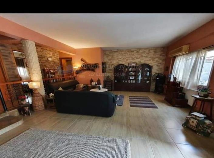 Image No.8-7 Bed House/Villa for sale