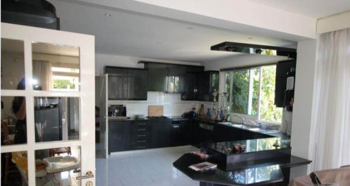 Image No.10-5 Bed Villa for sale