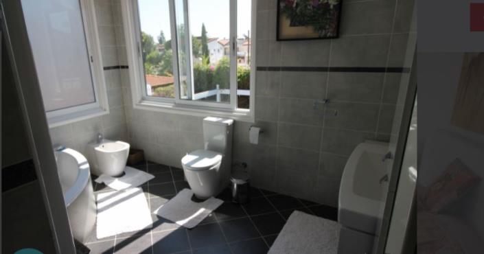 Image No.20-5 Bed Villa for sale