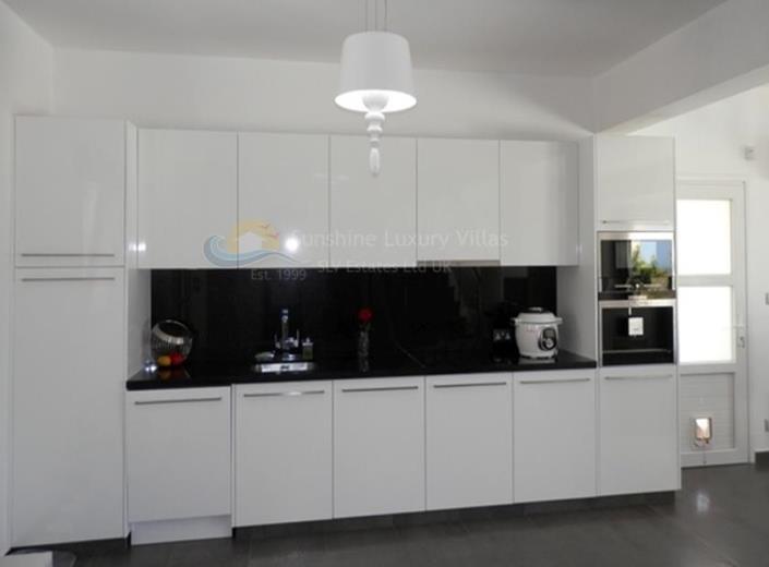 Image No.8-3 Bed House/Villa for sale