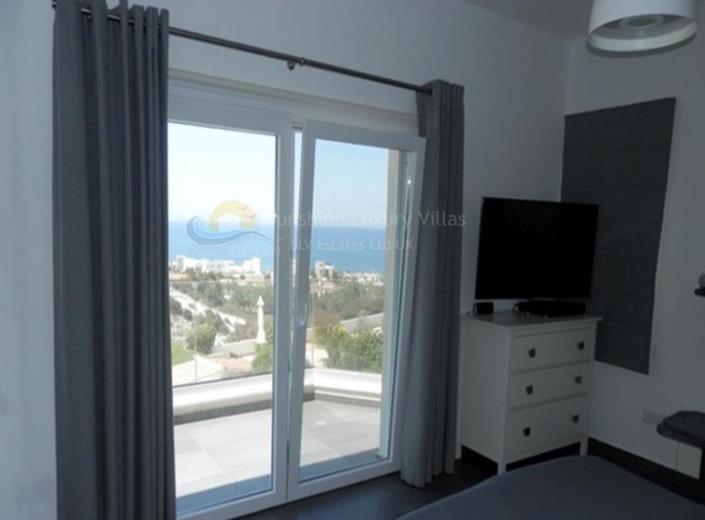 Image No.11-3 Bed House/Villa for sale