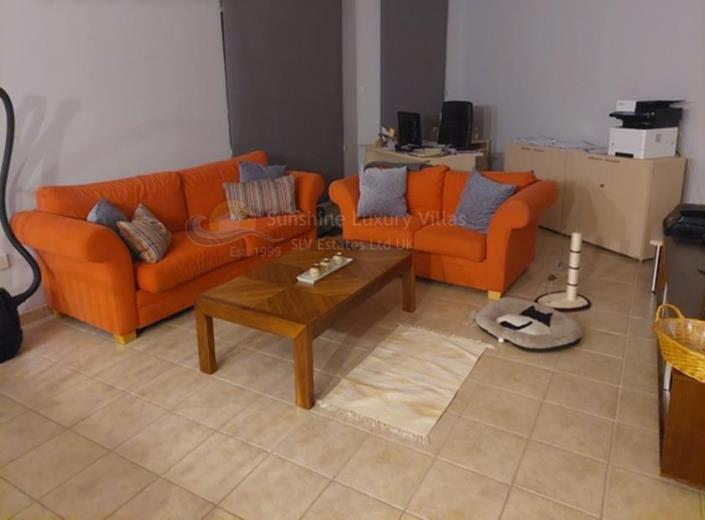 Image No.5-9 Bed Apartment for sale