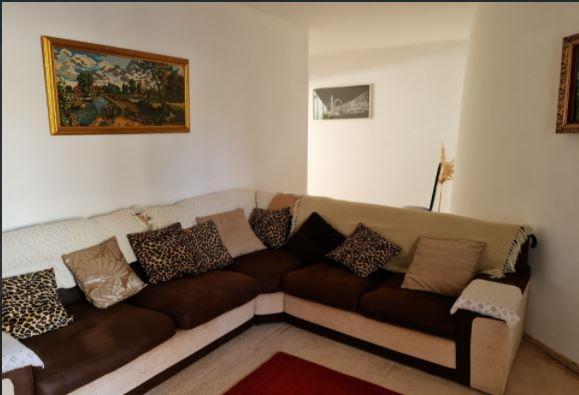 Image No.5-8 Bed House/Villa for sale