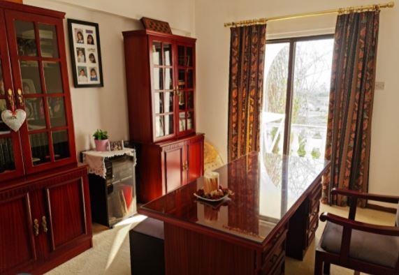 Image No.6-8 Bed House/Villa for sale