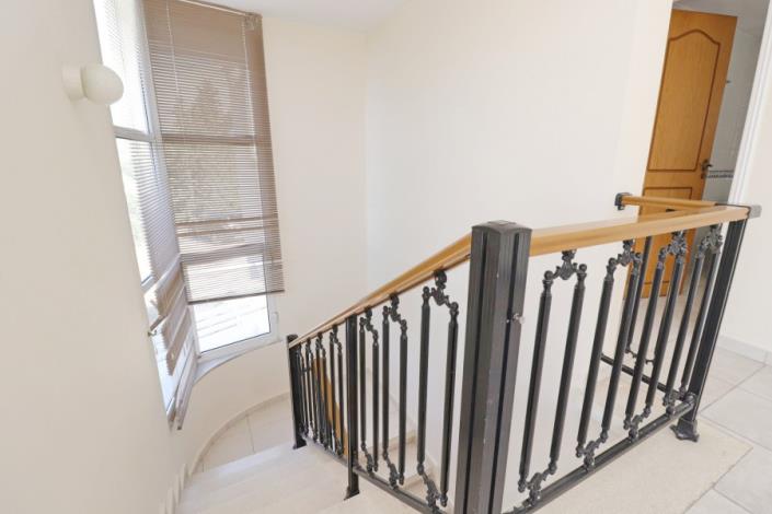 Image No.19-3 Bed Villa for sale