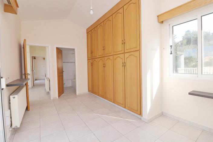 Image No.30-3 Bed Villa for sale