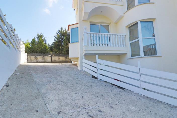 Image No.42-3 Bed Villa for sale