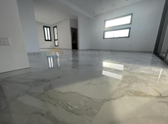 Image No.4-5 Bed Villa for sale