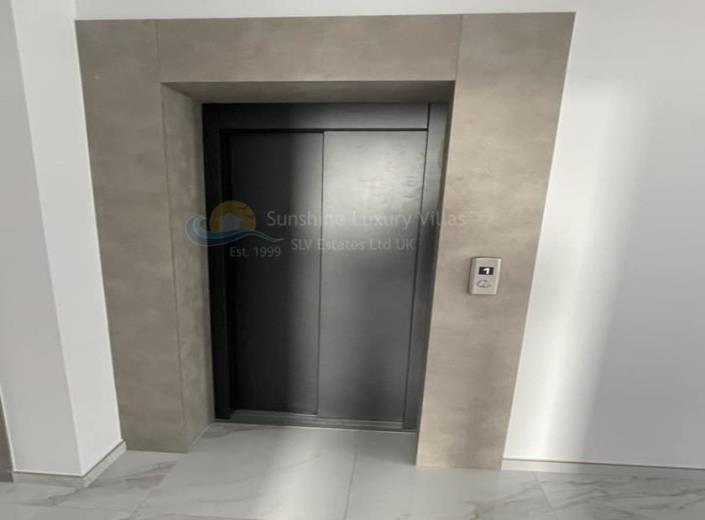 Image No.15-5 Bed Villa for sale