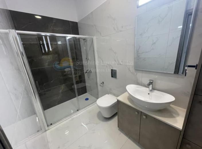 Image No.27-5 Bed Villa for sale