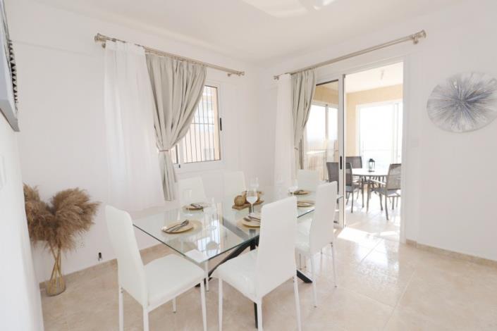 Image No.8-5 Bed Villa for sale