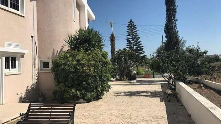 Image No.2-4 Bed House/Villa for sale