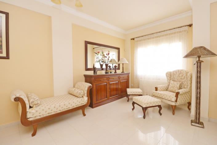 Image No.8-5 Bed House/Villa for sale