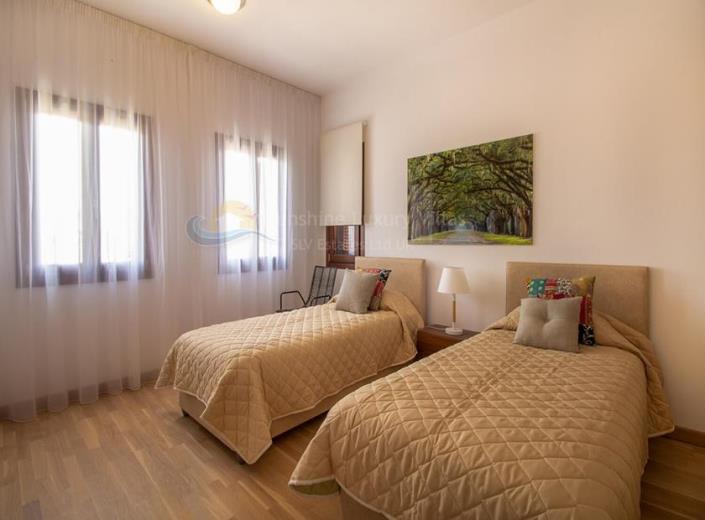 Image No.10-2 Bed Apartment for sale