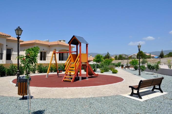 Image No.11-2 Bed Maisonette for sale