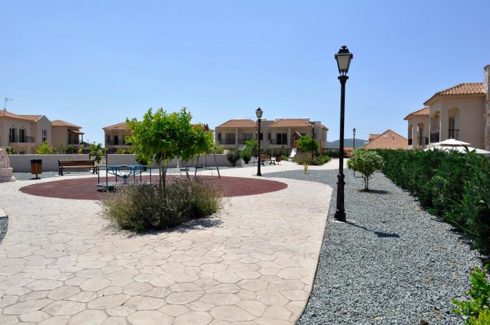 Image No.21-2 Bed Maisonette for sale