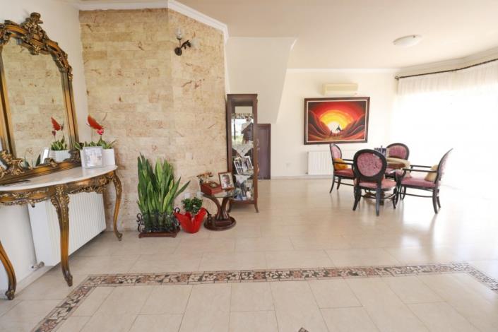 Image No.8-4 Bed Bungalow for sale