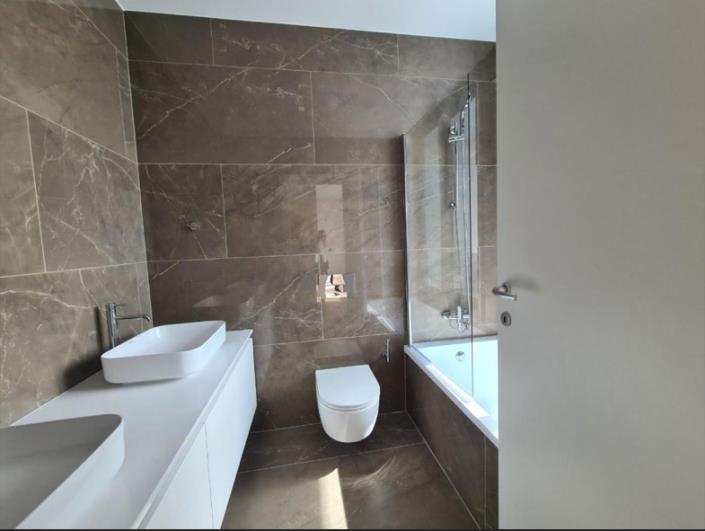 Image No.24-3 Bed Apartment for sale