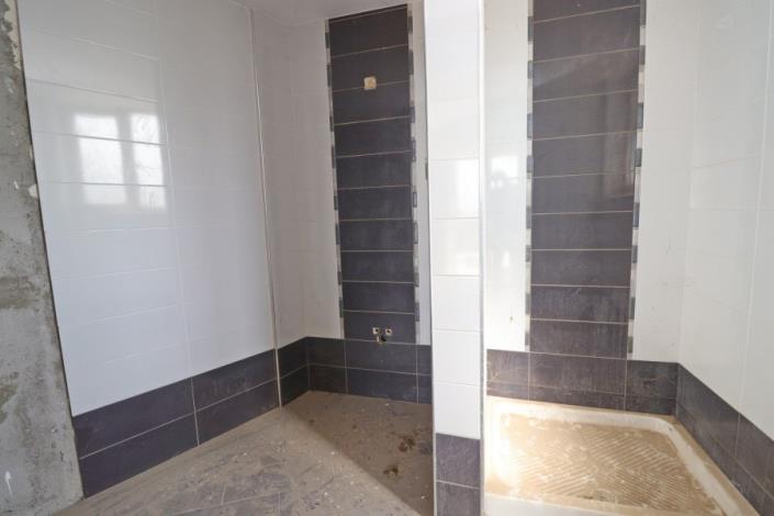 Image No.8-5 Bed House/Villa for sale