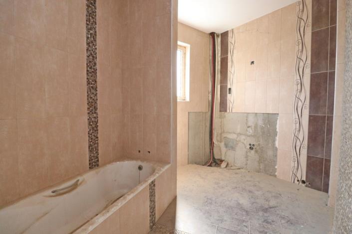 Image No.11-5 Bed House/Villa for sale