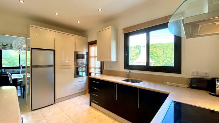 Image No.6-4 Bed House/Villa for sale