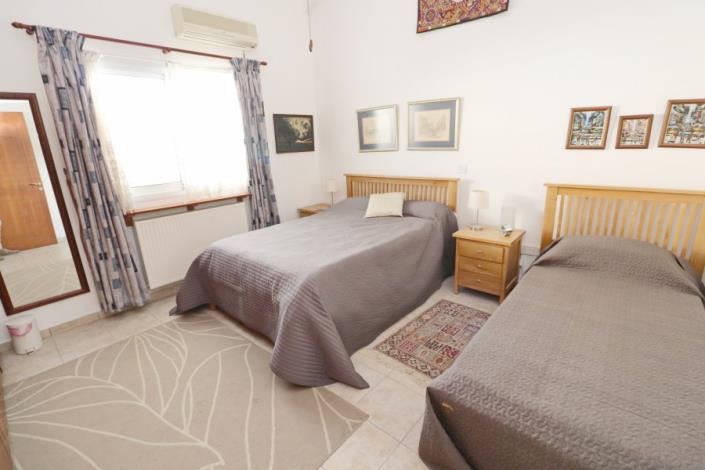 Image No.25-3 Bed Bungalow for sale