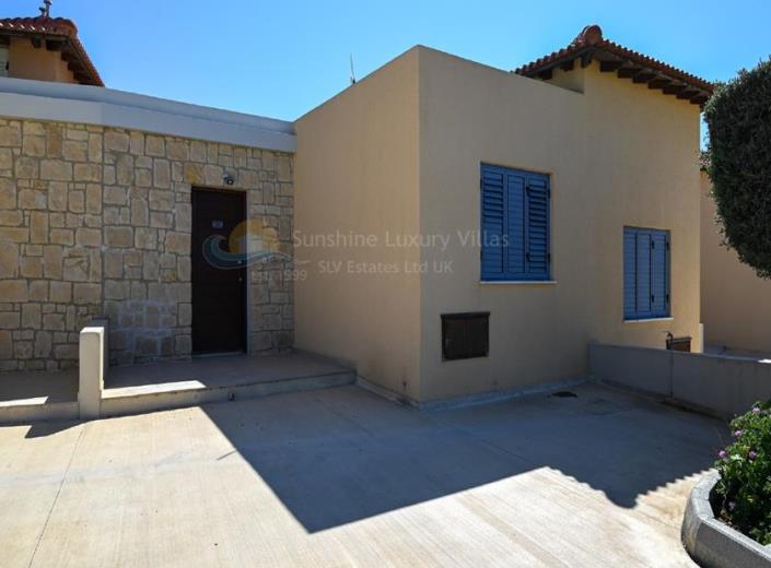 Image No.12-2 Bed Townhouse for sale