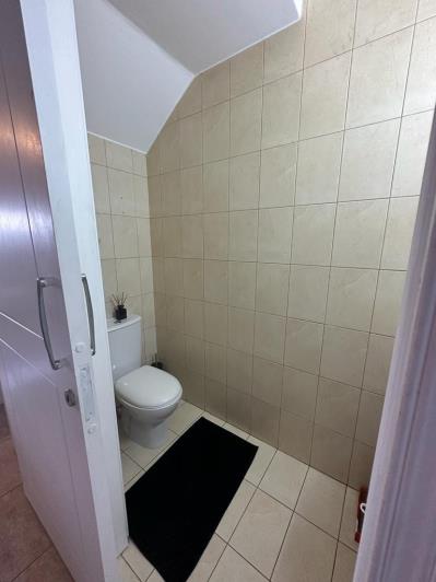 Image No.8-2 Bed Townhouse for sale