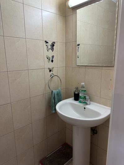 Image No.9-2 Bed Townhouse for sale