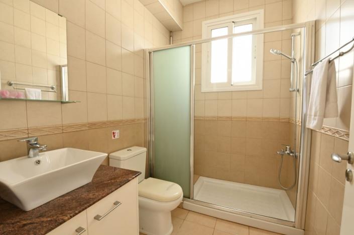 Image No.18-3 Bed Villa for sale