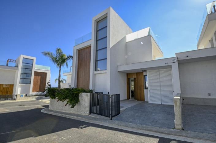 Image No.24-4 Bed House/Villa for sale