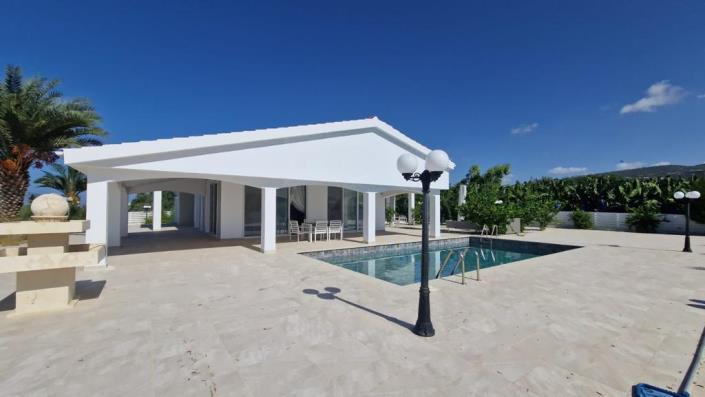 Image No.32-4 Bed Villa for sale