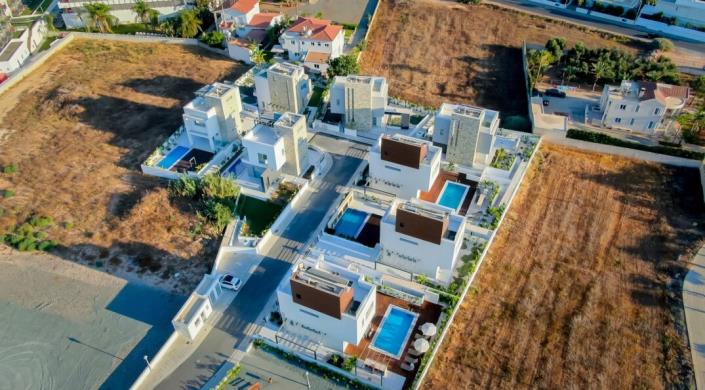 Image No.10-4 Bed Villa / Detached for sale