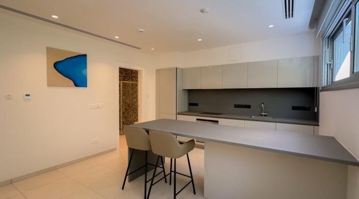 Image No.19-4 Bed Villa / Detached for sale