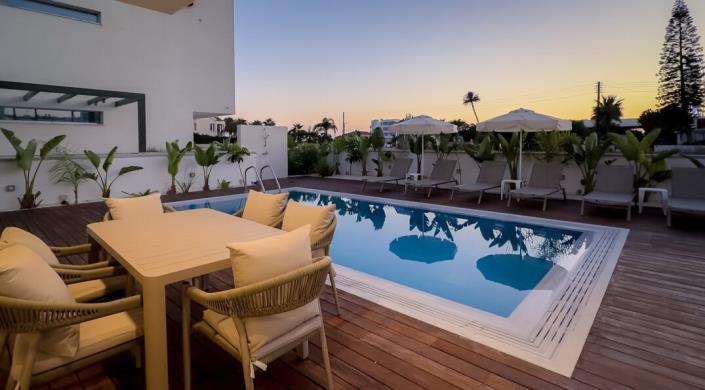 Image No.35-4 Bed Villa / Detached for sale