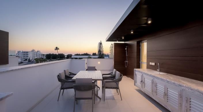 Image No.39-4 Bed Villa / Detached for sale