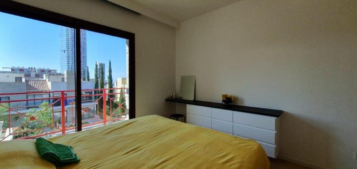 Image No.8-3 Bed Townhouse for sale