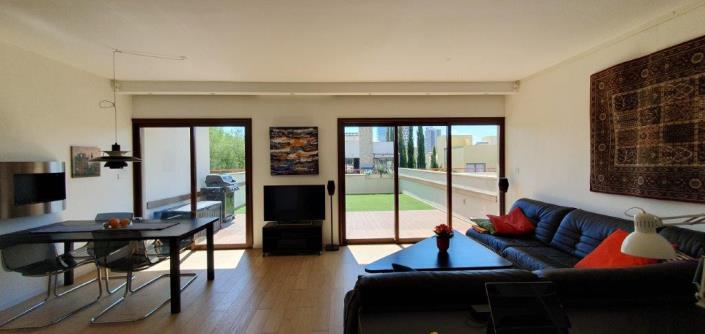 Image No.2-3 Bed Townhouse for sale