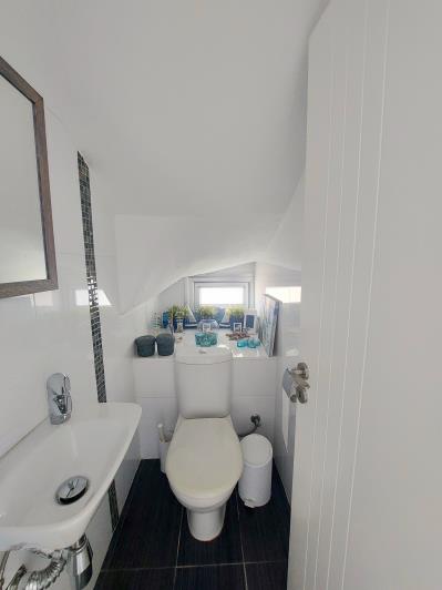 Image No.10-2 Bed Townhouse for sale