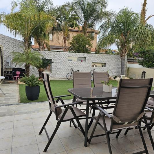 Image No.22-4 Bed House/Villa for sale