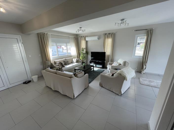 Image No.3-4 Bed Villa / Detached for sale